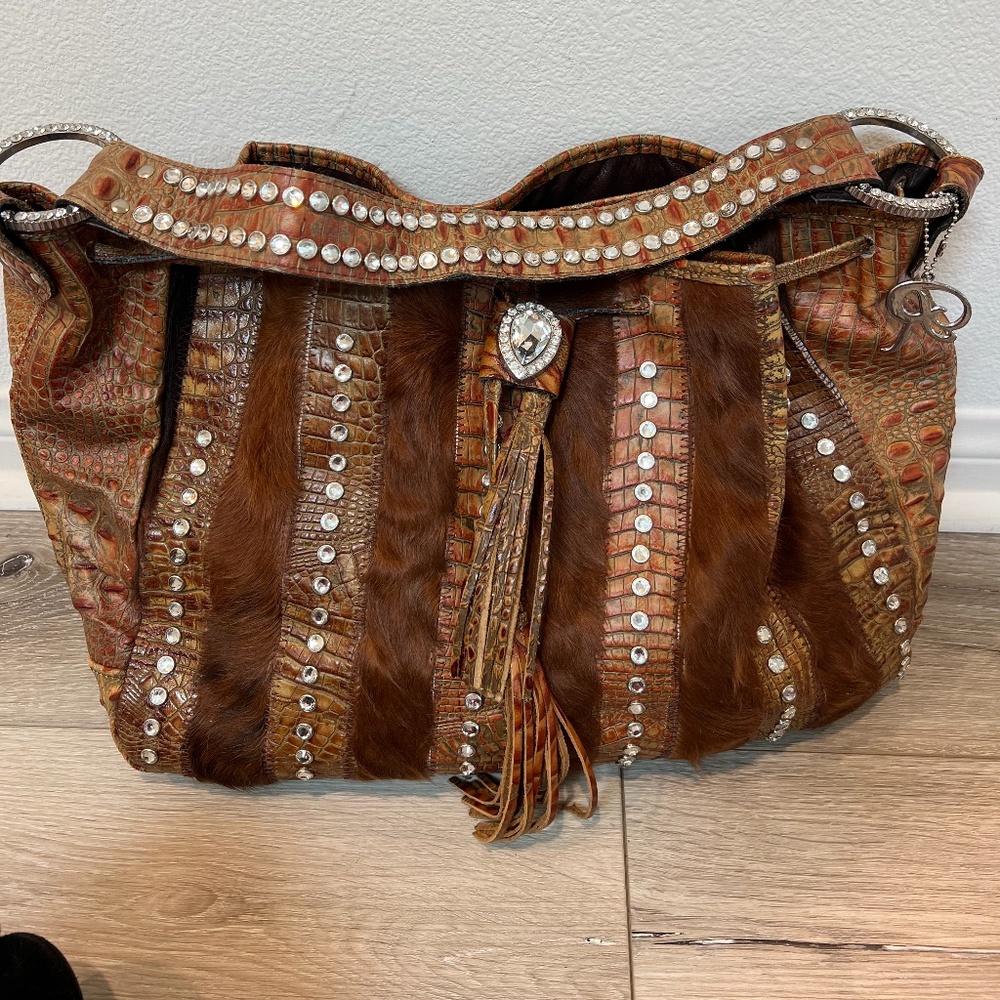 Raviani drawstring purse